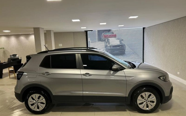 imagem-https://www.socarrao.com.br/sc-vehicle-images-prod/4345022/1791914579785-8532960_7_B_e53279960f.jpeg