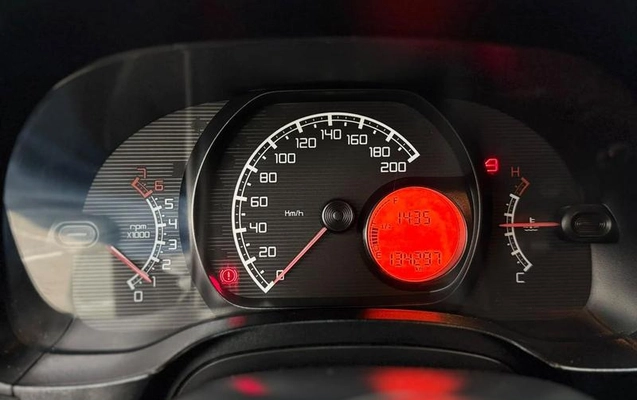 imagem-https://www.socarrao.com.br/sc-vehicle-images-prod/4345024/1791914583645-8565916_9_B_432d814e53.jpeg