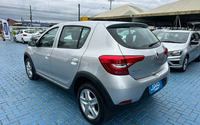 imagem-https://www.socarrao.com.br/sc-vehicle-images-prod/4345107/1791915262841-9c62fcac8ac2486bad9f4d4c3caf7305_1791915235481.jpg