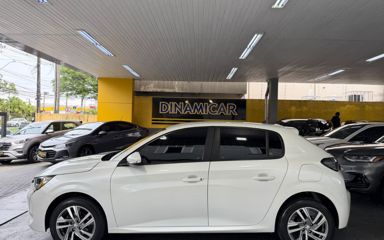 imagem-https://www.socarrao.com.br/sc-vehicle-images-prod/4345113/1791915333373-Mi5qcGVn.jpeg