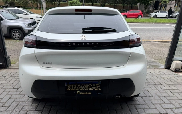 imagem-https://www.socarrao.com.br/sc-vehicle-images-prod/4345113/1791915333676-NC5qcGVn.jpeg