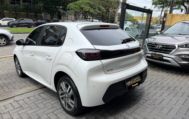 imagem-https://www.socarrao.com.br/sc-vehicle-images-prod/4345113/1791915333772-NS5qcGVn.jpeg