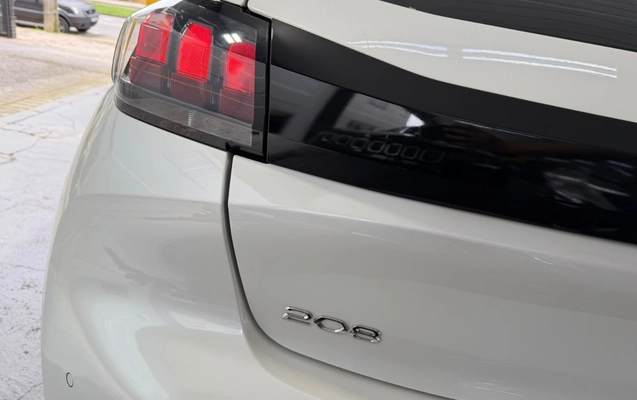 imagem-https://www.socarrao.com.br/sc-vehicle-images-prod/4345113/1791915335221-MjIuanBlZw.jpeg