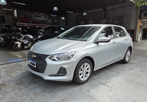 Chevrolet Onix 2020 Prata — foto 1 de 3