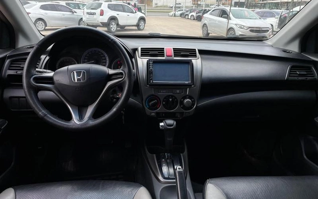 imagem-https://www.socarrao.com.br/sc-vehicle-images-prod/4345217/1792010396649-8565750_5_B_99cf6105c6.jpeg