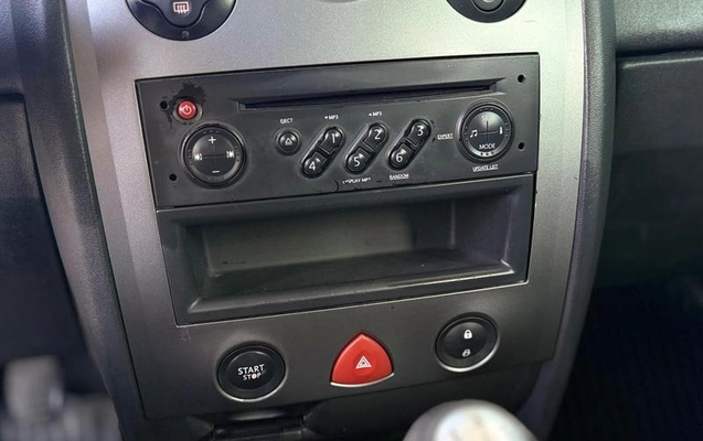 imagem-https://www.socarrao.com.br/sc-vehicle-images-prod/4345218/1791916041833-8355625_9_B_5de3492f61.jpeg