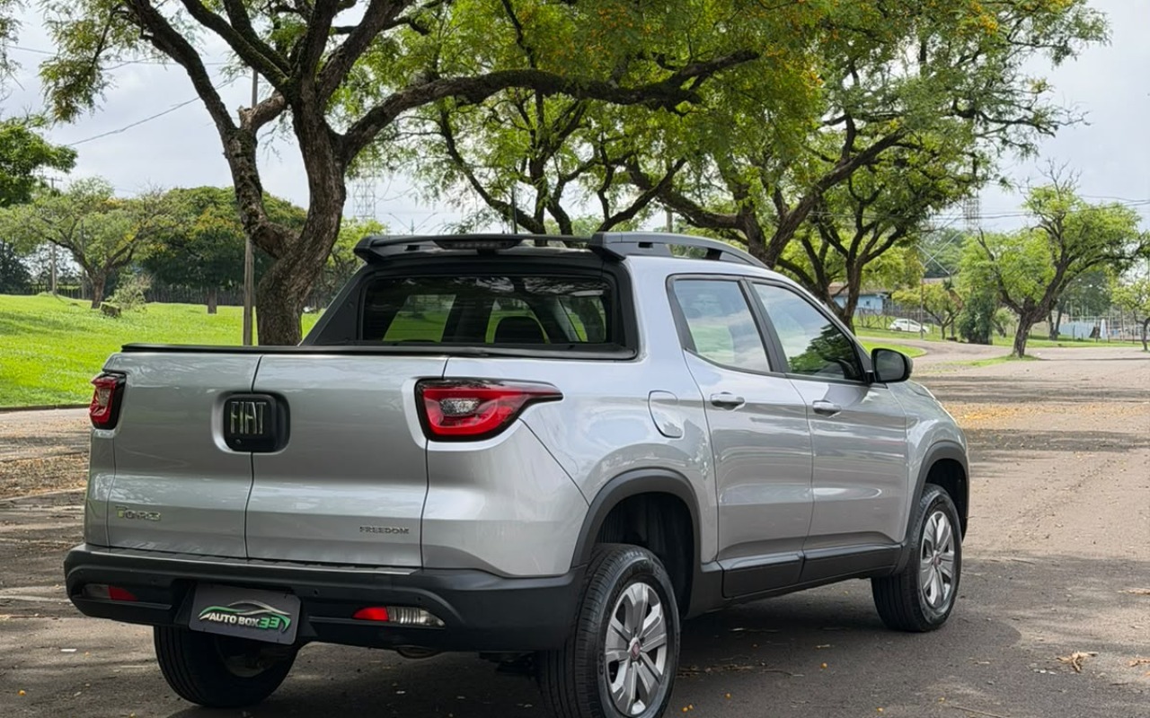 imagem-https://www.socarrao.com.br/sc-vehicle-images-prod/4345222/1791916097786-V2hhdHNBcHAgSW1hZ2UgMjAyNi0xMC0xMSBhdCAxMy4xMy4yNSAoMykuanBlZw.jpeg