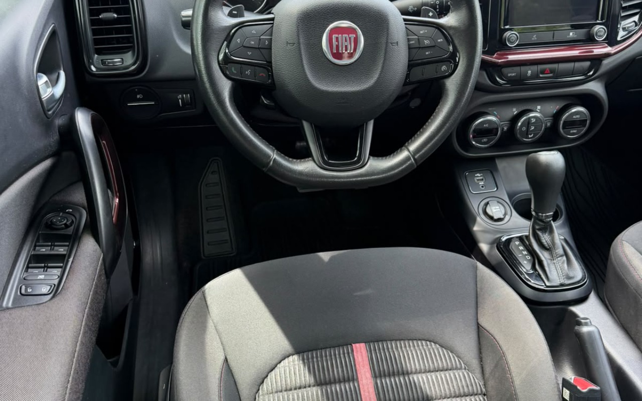 imagem-https://www.socarrao.com.br/sc-vehicle-images-prod/4345222/1791916098025-V2hhdHNBcHAgSW1hZ2UgMjAyNi0xMC0xMSBhdCAxMy4xMy4yNiAoMikuanBlZw.jpeg