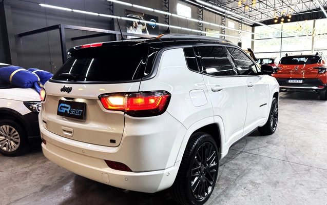 imagem-https://www.socarrao.com.br/sc-vehicle-images-prod/4345235/1791916358249-003_24e00bfc3eb6d62fc39a78ac9c6bf3b3.jpg