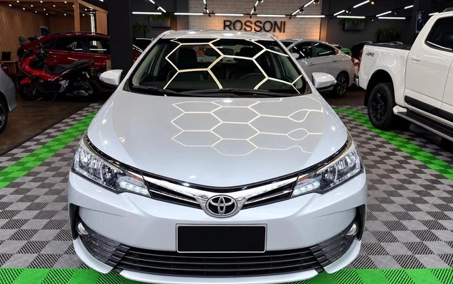 imagem-https://www.socarrao.com.br/sc-vehicle-images-prod/4345441/1791917837819-8566602_0_B_92d8a075e7.jpeg