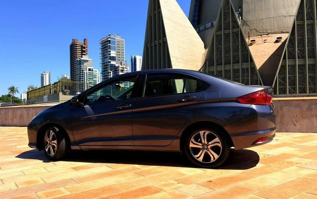 imagem-https://www.socarrao.com.br/sc-vehicle-images-prod/4345442/1791917861226-8397249_3_B_2eb40f57b5.jpeg