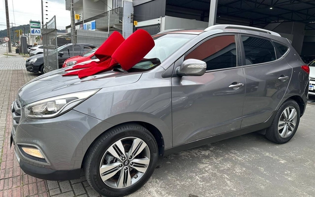 imagem-https://www.socarrao.com.br/sc-vehicle-images-prod/4345482/1791918248193-61c05980da304c2183de15eaea12e5b9_1791914466527.jpg