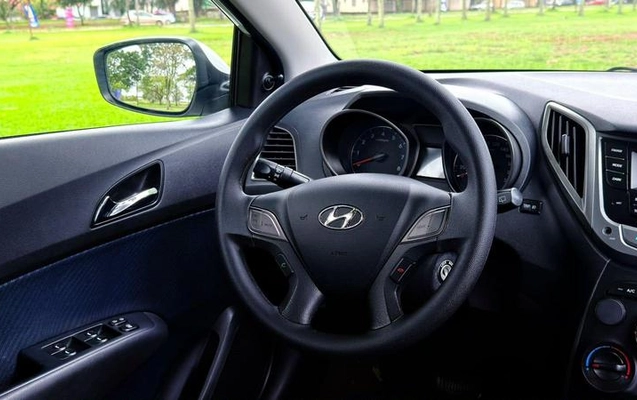 imagem-https://www.socarrao.com.br/sc-vehicle-images-prod/4345568/1791918935430-8497259_6_B_ca40fbc2b2.jpeg