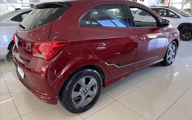 imagem-https://www.socarrao.com.br/sc-vehicle-images-prod/4345581/1791919106924-f74d008e-8b80-44f2-a0d1-2a9aa7e0f94020260731154636.jpeg