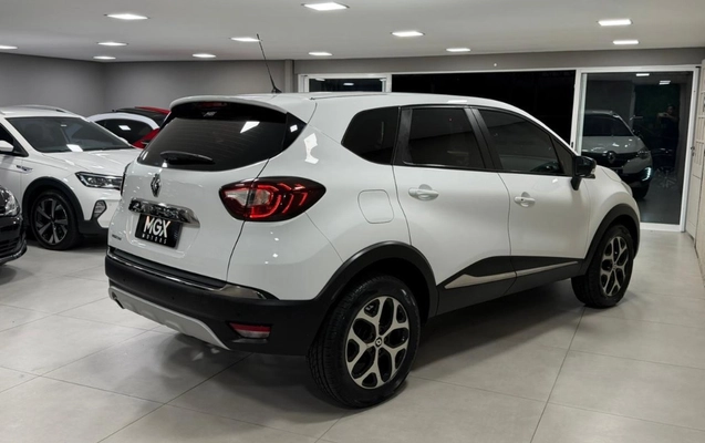 imagem-https://www.socarrao.com.br/sc-vehicle-images-prod/4345608/1791919166952-gb-be76292.jpeg