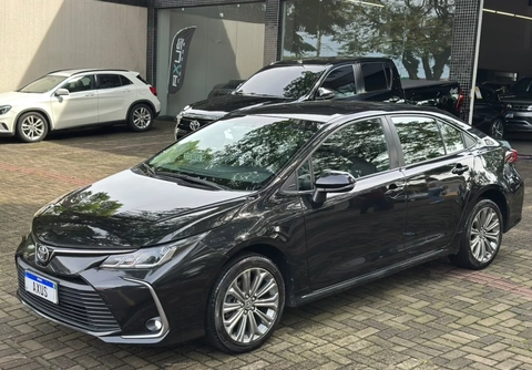 Toyota Corolla 2022 Preto — foto 1 de 3