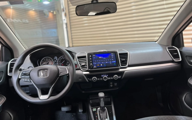 imagem-https://www.socarrao.com.br/sc-vehicle-images-prod/4345714/1791919914505-bjykpKEQRhlZVrb9Nkp9Qxf1RzAopi1S.jpg