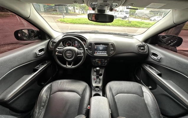 imagem-https://www.socarrao.com.br/sc-vehicle-images-prod/4345715/1791919918956-1_043131.jpg
