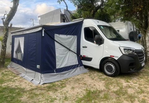 Renault Master 2024 Branco — foto 1 de 3