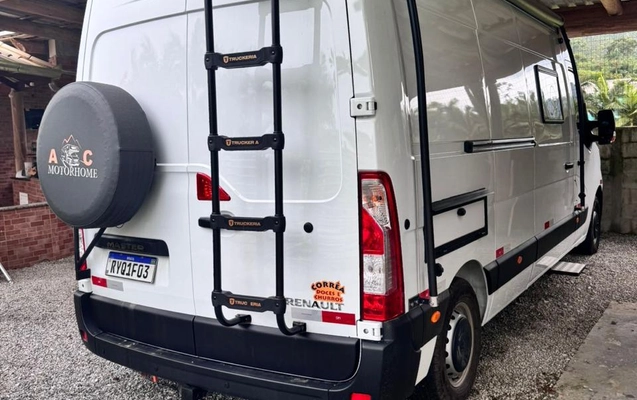 imagem-https://www.socarrao.com.br/sc-vehicle-images-prod/4345839/1791920616236-003_0ec8bf7b083d09b9557b007449bdc57a.jpeg