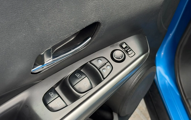 imagem-https://www.socarrao.com.br/sc-vehicle-images-prod/4345840/1791920664269-003_0aa50d604587b75bf97b7eca09fbd1ad.jpg