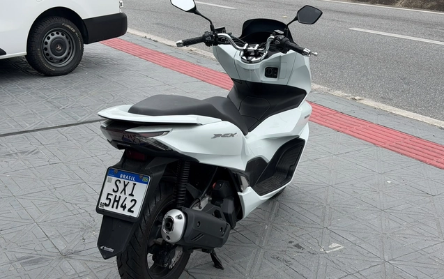 imagem-https://www.socarrao.com.br/sc-vehicle-images-prod/4345841/1791920668303-003_47077a74e50072f0c0254613f499c870.jpeg