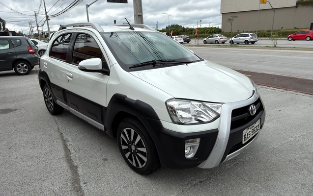 imagem-https://www.socarrao.com.br/sc-vehicle-images-prod/4345843/1791920676171-9f26fa2c-2845-44cc-9d6e-ff1c54cb8a2e.jpg