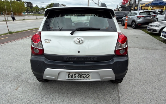 imagem-https://www.socarrao.com.br/sc-vehicle-images-prod/4345843/1791920676181-9e3208f3-37ca-4459-a5b3-e873c4a954aa.jpg