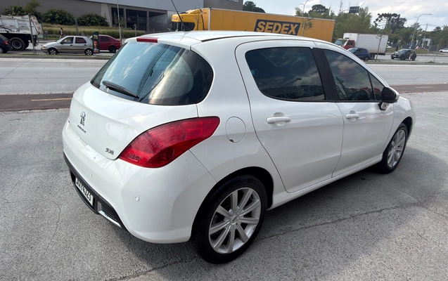 imagem-https://www.socarrao.com.br/sc-vehicle-images-prod/4345850/1791920769589-16a25e68-550b-47e2-8316-2a40c04d2dcd.jpg