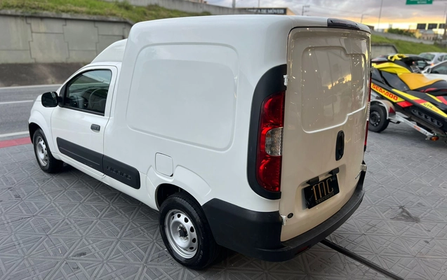 imagem-https://www.socarrao.com.br/sc-vehicle-images-prod/4345863/1791920875028-003_f89d60061f4385fb1782b2404f72aea5.jpeg