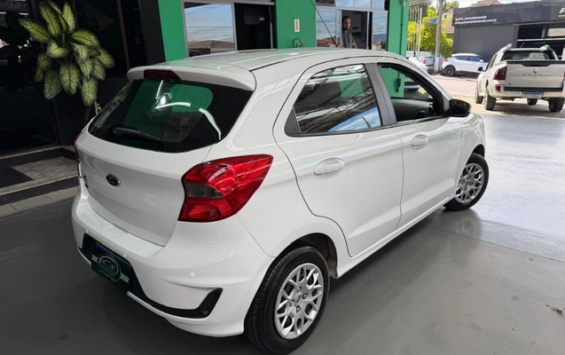 imagem-https://www.socarrao.com.br/sc-vehicle-images-prod/4345891/1791922003254-gb-99e1524.jpeg