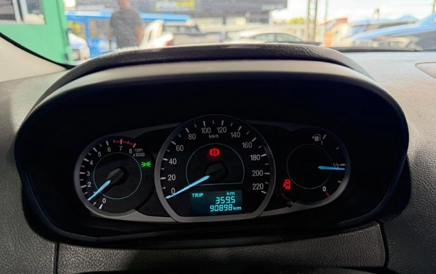 imagem-https://www.socarrao.com.br/sc-vehicle-images-prod/4345891/1791922003276-gb-5bfefc6.jpeg