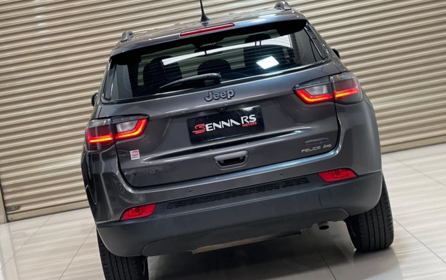 imagem-https://www.socarrao.com.br/sc-vehicle-images-prod/4345948/1791921317196-pWqZjTfoz4jSntBgX8jmMdHVq1AZ0YEF.jpg