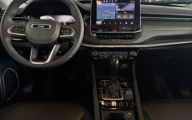 imagem-https://www.socarrao.com.br/sc-vehicle-images-prod/4345949/1791921340885-8528689_8_B_1c966236fa.jpeg