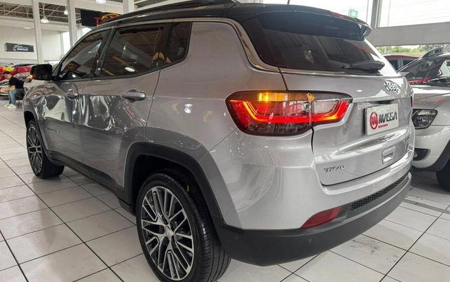 imagem-https://www.socarrao.com.br/sc-vehicle-images-prod/4345949/1791921340895-8528689_20_B_0cfe45df5f.jpeg