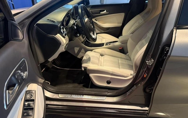 imagem-https://www.socarrao.com.br/sc-vehicle-images-prod/4345968/1791921915069-8514705_11_B_b72d0b6a49.jpeg