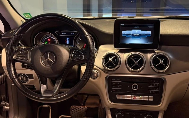 imagem-https://www.socarrao.com.br/sc-vehicle-images-prod/4345968/1791921915073-8514705_11_B_5df20d6915.jpeg