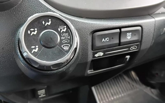 imagem-https://www.socarrao.com.br/sc-vehicle-images-prod/4345975/1791921640716-8492064_3_B_5602f85ced.jpeg