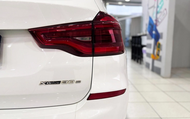imagem-https://www.socarrao.com.br/sc-vehicle-images-prod/4345977/1791921696624-MDA4LmpwZw.jpg