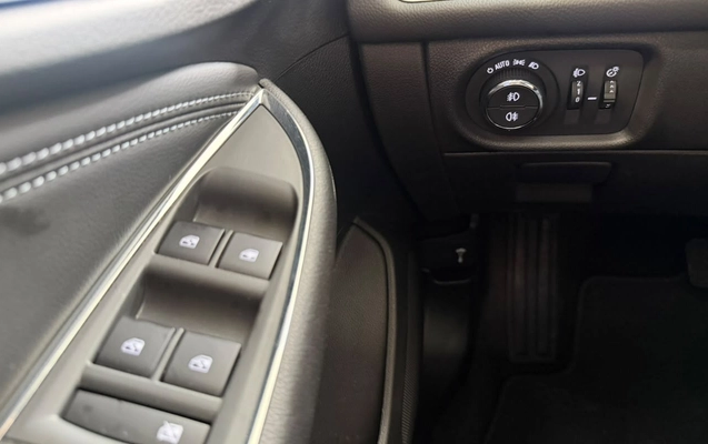 imagem-https://www.socarrao.com.br/sc-vehicle-images-prod/4346066/1791922528713-MTYuanBlZw.jpeg