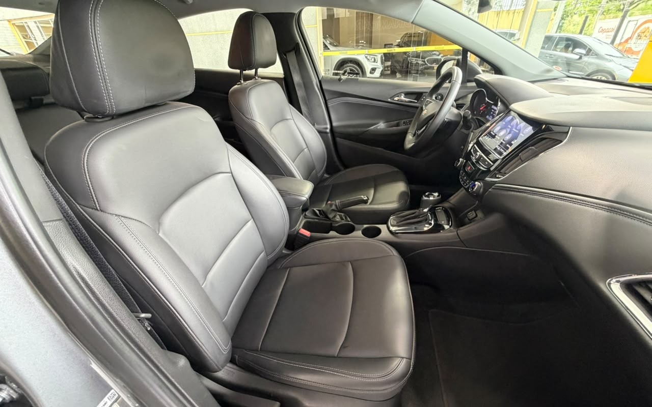 imagem-https://www.socarrao.com.br/sc-vehicle-images-prod/4346066/1791922529065-MjAuanBlZw.jpeg