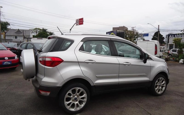 imagem-https://www.socarrao.com.br/sc-vehicle-images-prod/4346073/1791922392476-8565304_5_B_8186cfdfce.jpeg