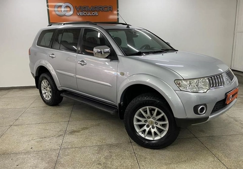 Mitsubishi Pajero Full 2011 Prata — foto 1 de 3