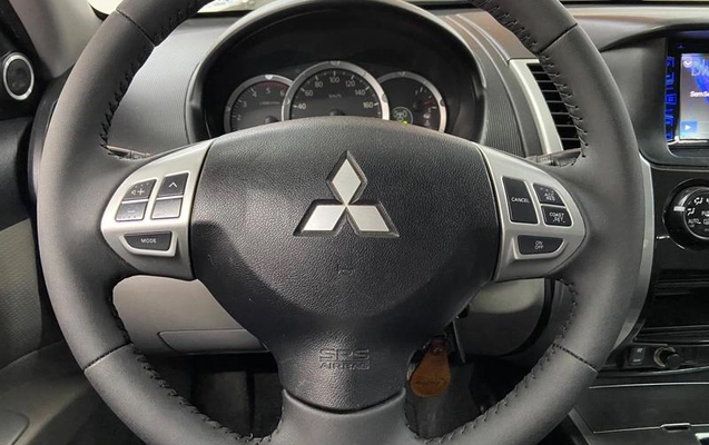 imagem-https://www.socarrao.com.br/sc-vehicle-images-prod/4346141/1791923111747-8567095_5_B_f4569a2645.jpeg
