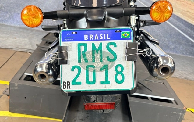 imagem-https://www.socarrao.com.br/sc-vehicle-images-prod/4346186/1791923006786-U3VwZXIgbWV0ZW9yIDY1MCBwcmV0YV8xNS5qcGc.jpg
