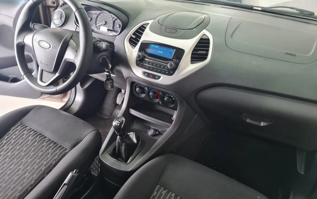 imagem-https://www.socarrao.com.br/sc-vehicle-images-prod/4346200/1792615192568-5787a93852c144a39374a5899ca400d7_1791923094766.jpg