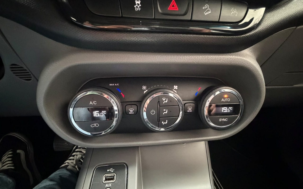 imagem-https://www.socarrao.com.br/sc-vehicle-images-prod/4346206/1791934161853-VG9ybyAwNy5wbmc.png