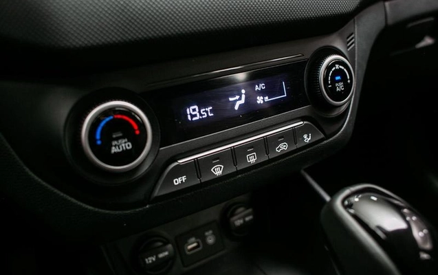 imagem-https://www.socarrao.com.br/sc-vehicle-images-prod/4346210/1791987502704-8567325_10_B_b86ad3d4da.jpeg