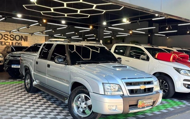 imagem-https://www.socarrao.com.br/sc-vehicle-images-prod/4346222/1792414008429-8567326_1_B_7d0a4a0661.jpeg