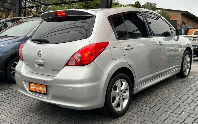 imagem-https://www.socarrao.com.br/sc-vehicle-images-prod/4346286/1791923954894-8562560_12_B_31f965a5dc.jpeg
